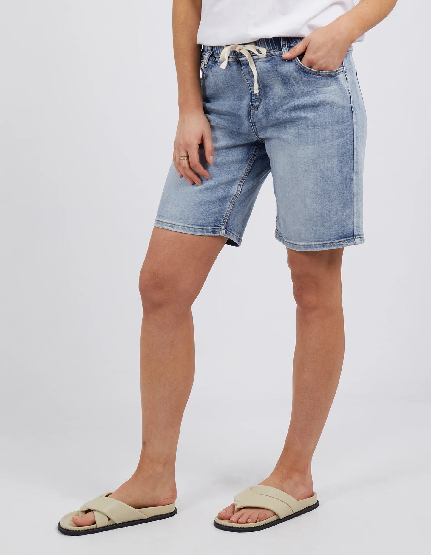 Gabby Bermuda Short Light Blue