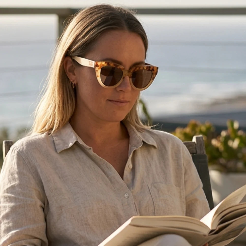 FLUTTER Desert Tort l Sunglasses l Brown Lens l White Maple Arms