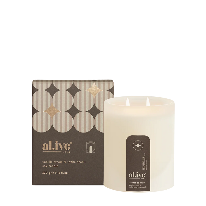 SOY CANDLE - VANILLA CREAM AND TONKA BEAN