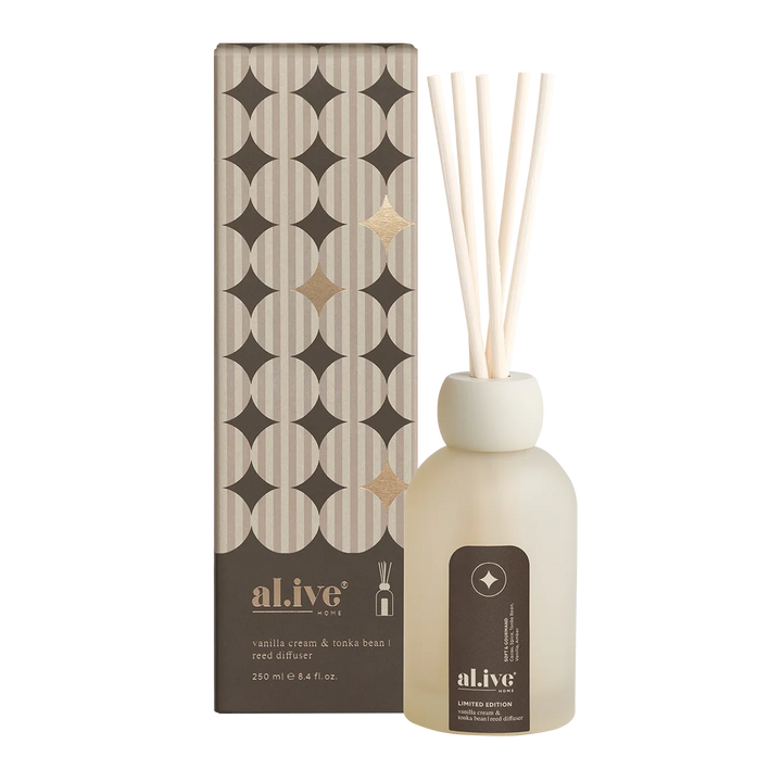 REED DIFFUSER - VANILLA CREAM AND TONKA BEAN