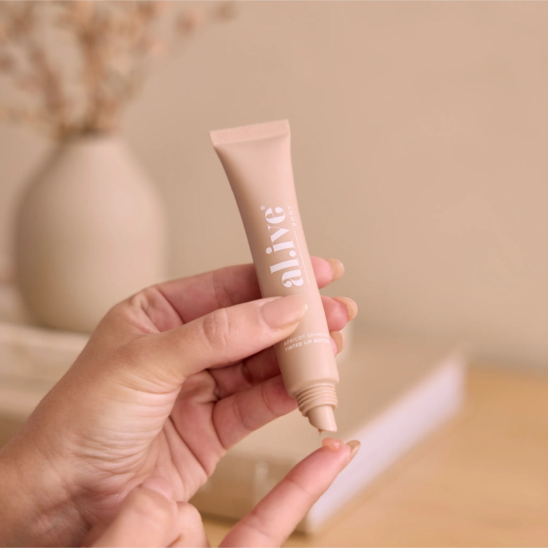 TINTED LIP BUTTER - APRICOT SHIMMER