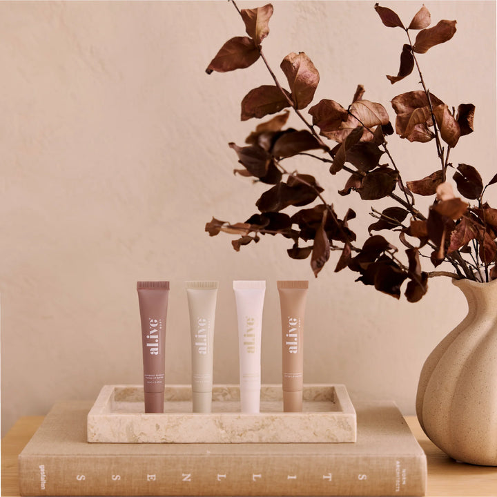 TINTED LIP BUTTER - APRICOT SHIMMER