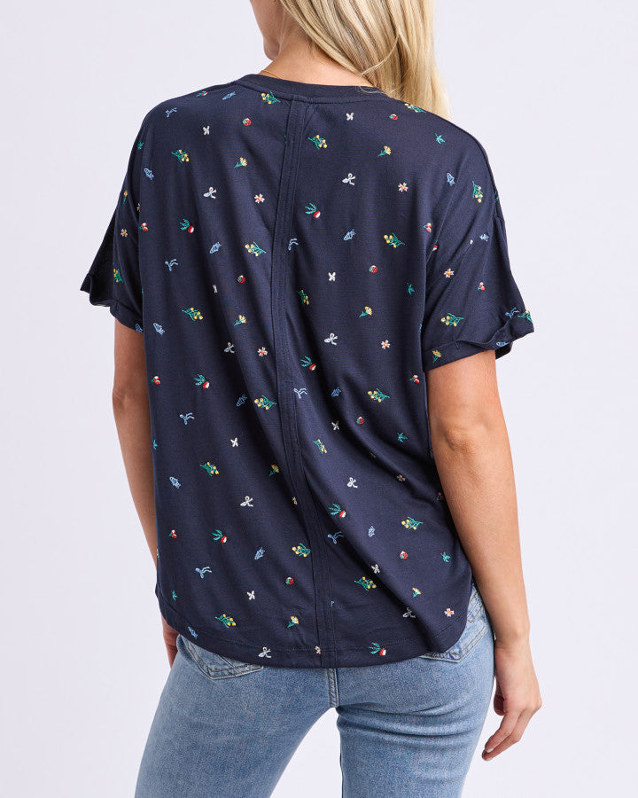 Festive Market Tee - Navy