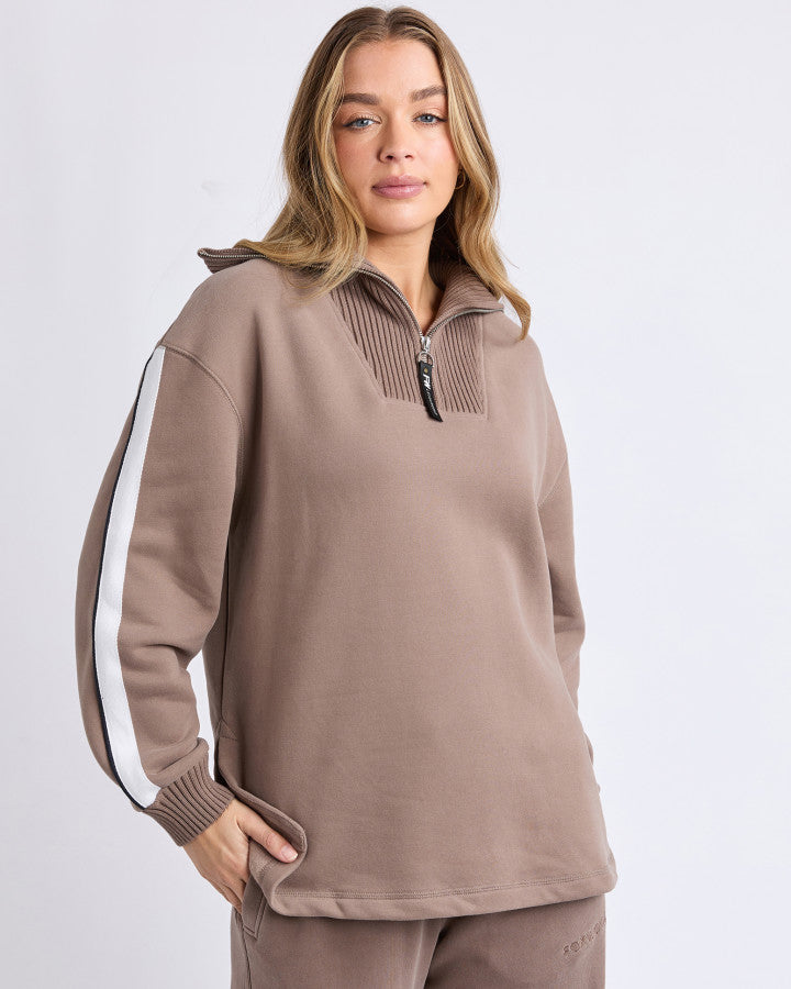 KNIT COLLAR CREW - Brown