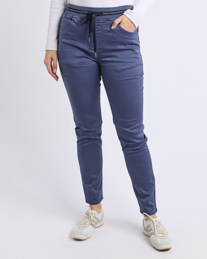 Sylvia Jogger Dark Blue