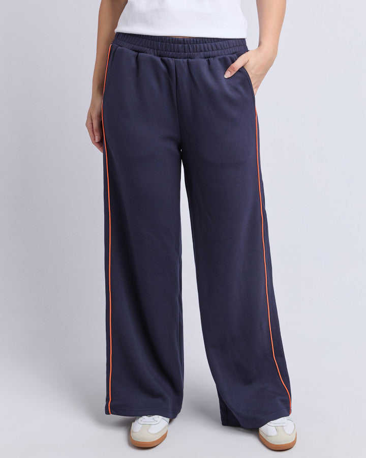 Traveller Pant - Navy