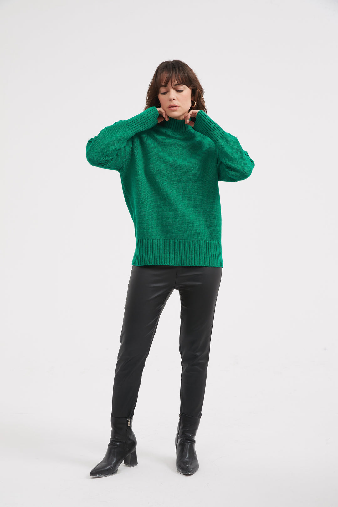 Lawn Green Cable Sleeve Knit