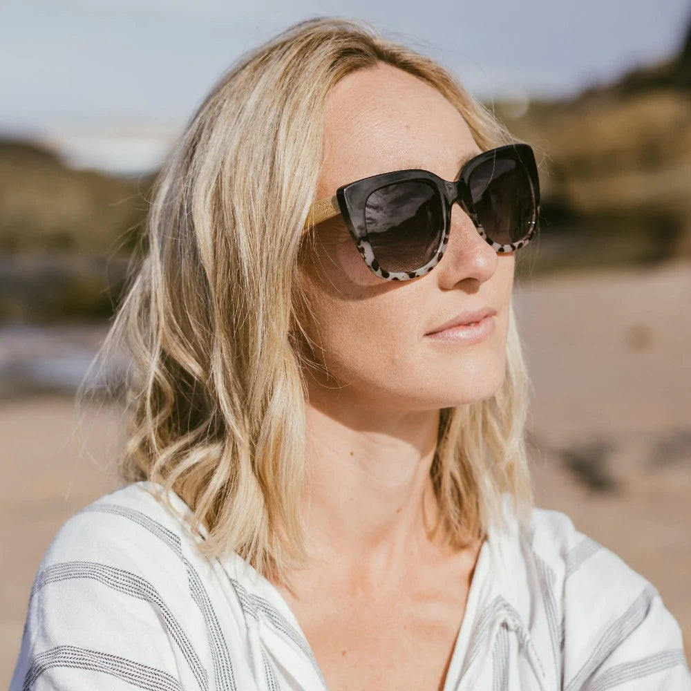 Ray ban best sale wayfarer black ivory