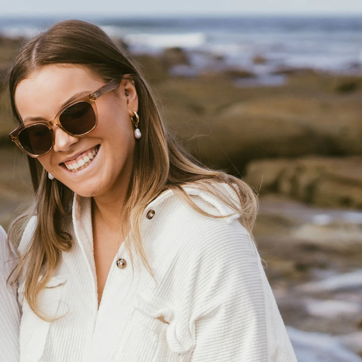 Lila Grace Champagne | Walnut Arms